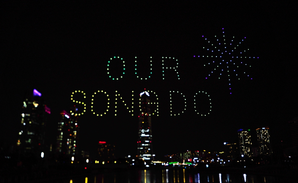 포스코건설 드론쇼.(사진=포스코건설)