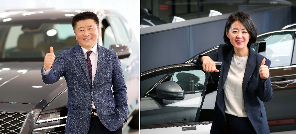 누계 판매 5천 대를 달성해 ‘판매거장’에 선정된 대전지점 김기양 영업부장(왼쪽)과 수원서부지점 곽경록 영업부장(오른쪽).(사진=현대자동차)