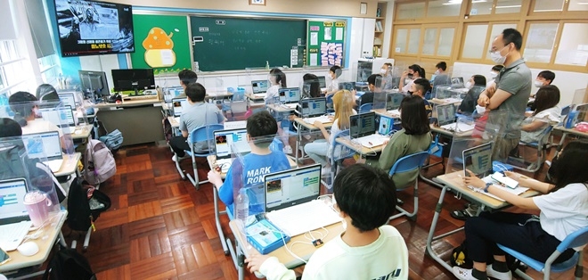 연포초등학교의 정보화사회 맞춤형 윤리교육 모습 .(사진제공=부산교육청)