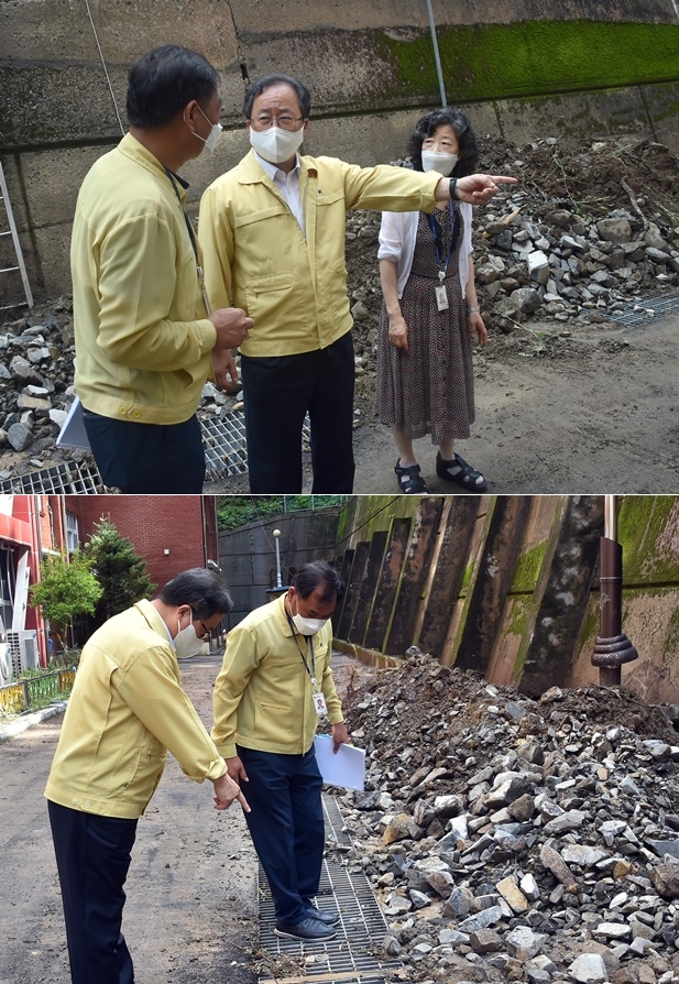 김석준 부산 교육감이 26일 태풍 피해 양덕여중 현장을 점검하고 있다.(사진제공=부산교육청)