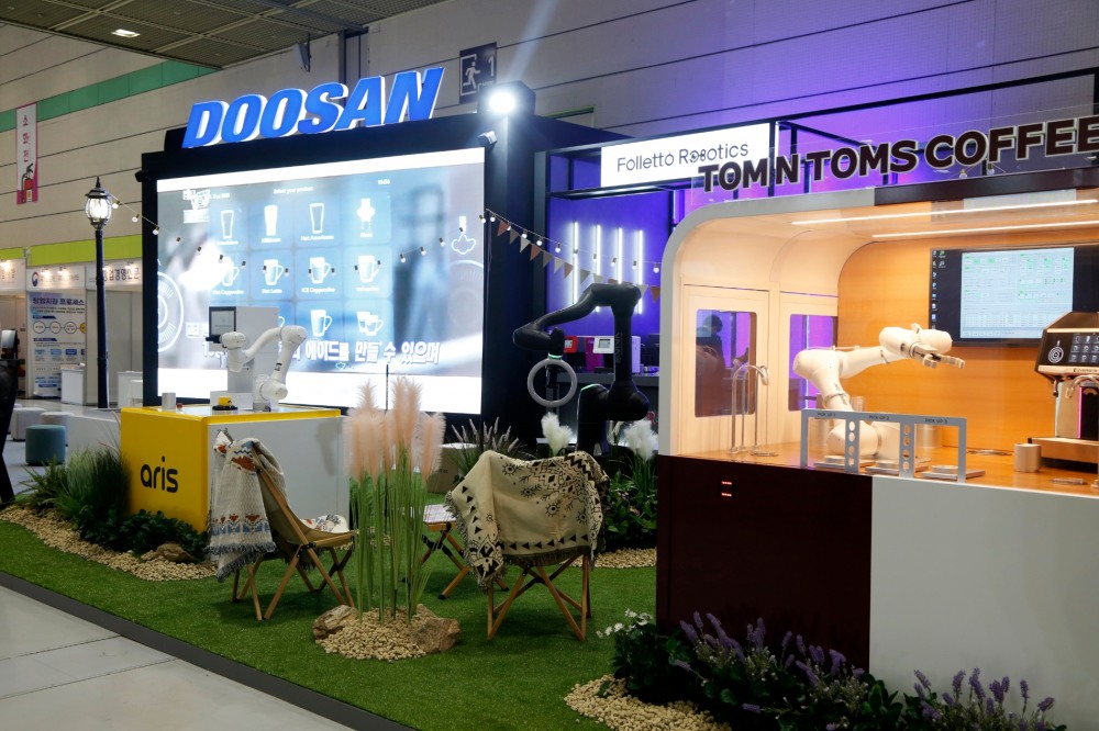 두산로보틱스, 서비스로봇 상용화로 푸드테크 시장 본격 진출