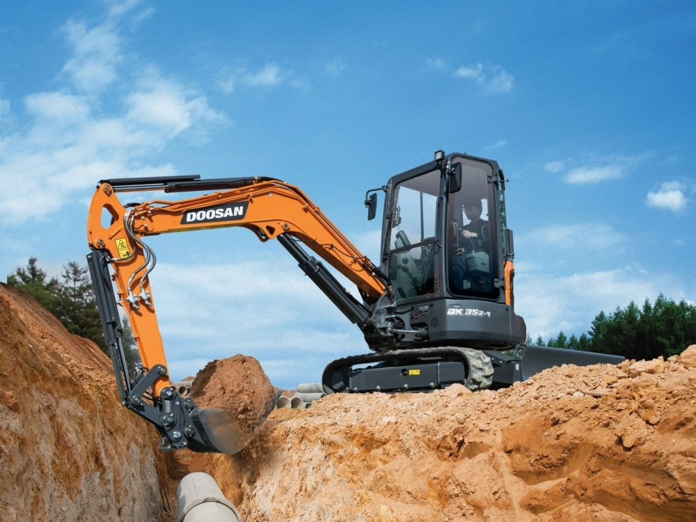 현대두산인프라코어, 급성장하는 국내 미니굴착기 시장 공략 나서