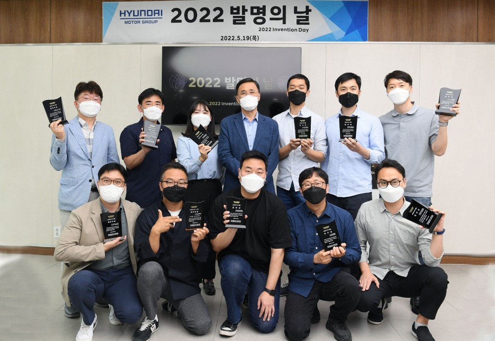 현대차∙기아, 2022 ‘발명의 날’ 행사 우수특허 개발자.(사진=현대자동차)