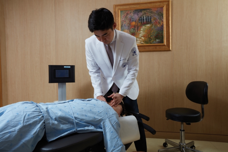 자생한방병원 척추관절연구소, 목 통증 환자대상 추나요법 경제성평가 연구 발표