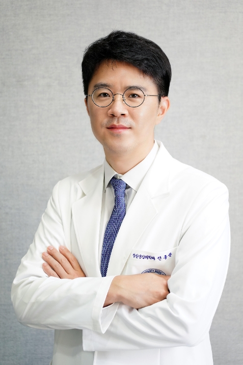 건국대병원 전홍준 교수 연구팀, “코로나19 유행 이후 60세 이상에서 수면 장애 위험 ↑”