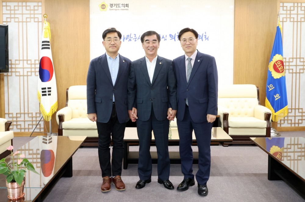 경기도의회 염종현 의장, 13일 이회수 경기교통공사 사장 직무대행 접견