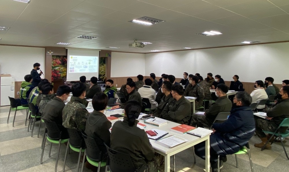 국토안전관리원 수도권지사, 국방시설본부 경기남부시설단 건설안전 역량강화 교육 전경.(사진=국토안전관리원)
