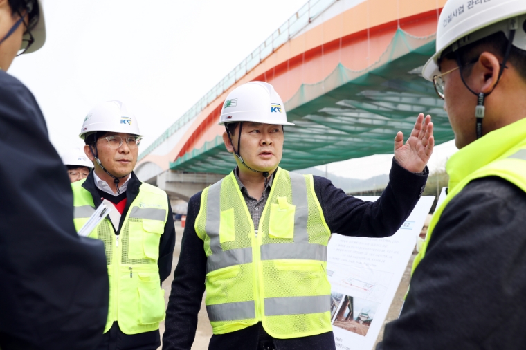 국가철도공단 임종일 부이사장, 경부선 밀양강교 개량사업 현장점검