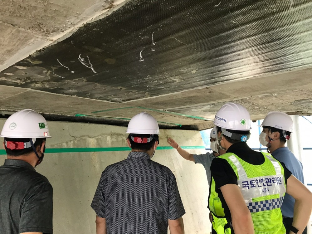 22년 전남 간문교 현장 컨설팅 모습.(사진=국토안전관리원)