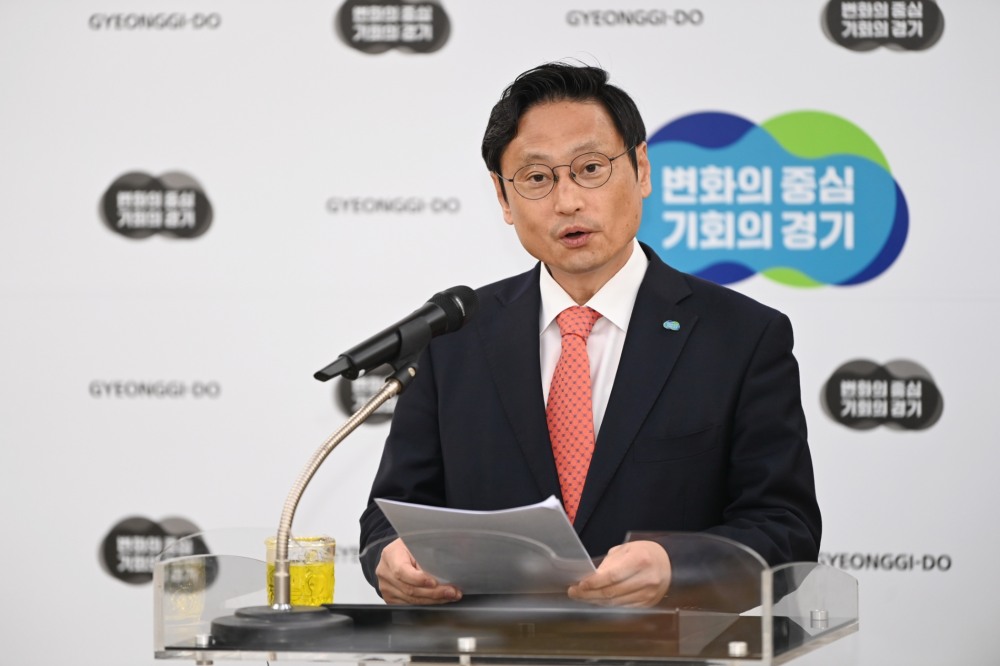 오후석 행정2부지사가 기자회견을 진행하고 있다.