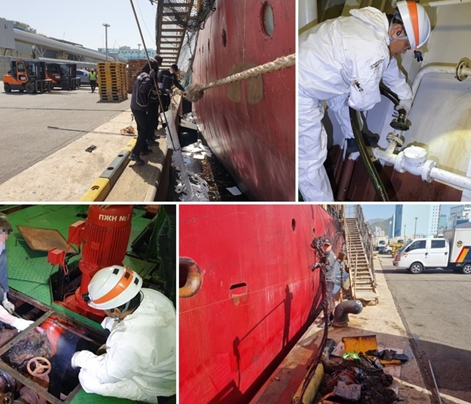 방제작업과 사고원인을 조사하고 있다.(사진제공=부산해양경찰서)