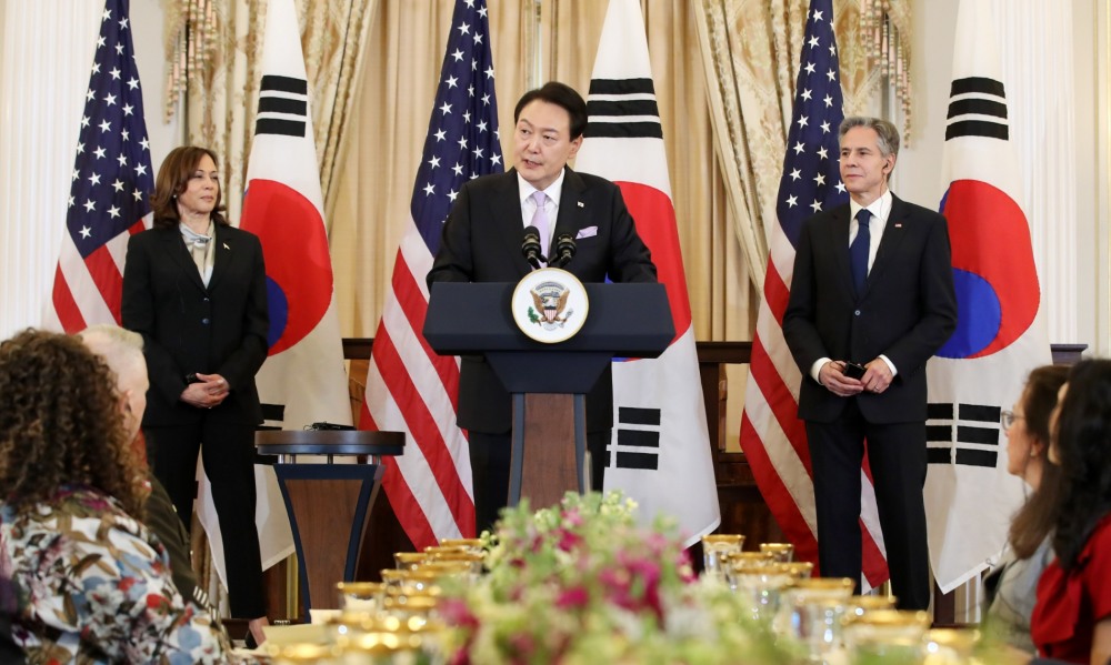 미 국무장관 주최 국빈오찬 참석한 윤석열 대통령.(사진=연합뉴스)