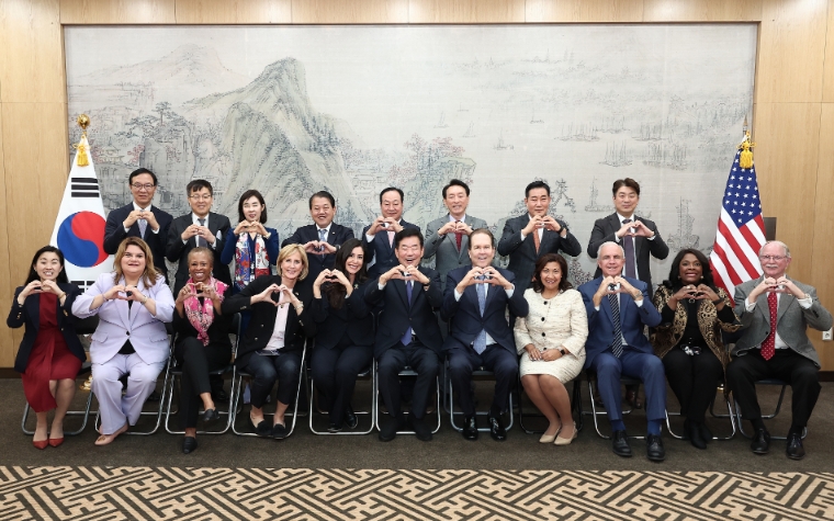 김진표 의장, 초당적 美 하원의원 방한단 접견