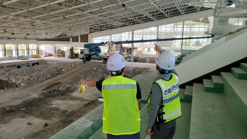 목포 전국체육대회 경기장 안전점검 실시 모습. (사진=국토안전관리원)