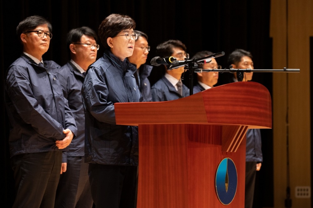 한국가스공사는 5월 12일 최연혜 사장 등 전 임직원이 참석한 가운데 비상결의대회를 가졌다 .가운데 최연혜 가스공사 사장.(사진=한국가스공사)