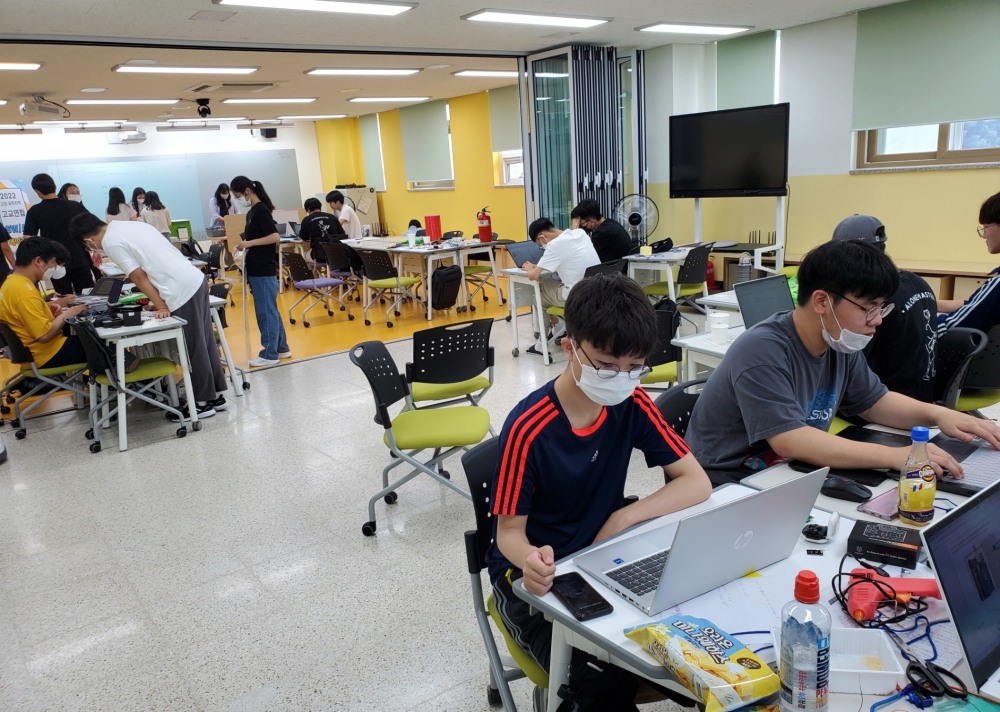 인공지능 융합교육 중심고 캠프 운영