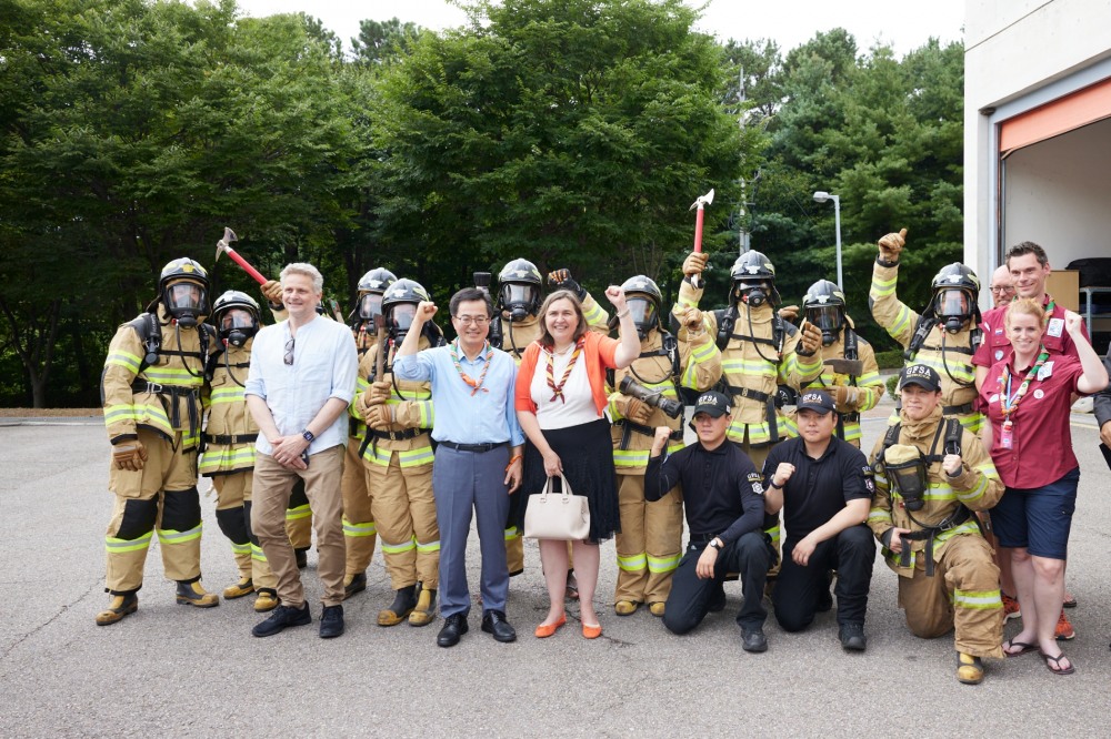 경기도소방학교 2023 새만금 잼버리 참가자 체류시설을 방문한 김동연 지사