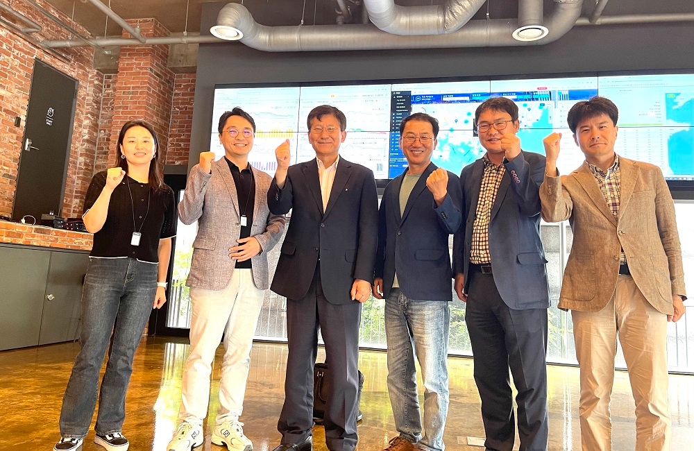 전력거래소 이사장, 육지계통 플러스DR 시범사업을 위한 현장방문 전경. (사진=전력거래소)