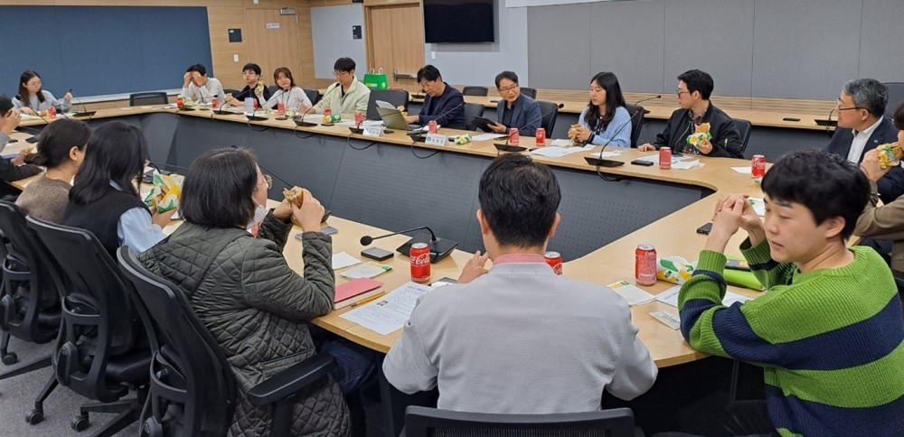 무책임한토론회 현장