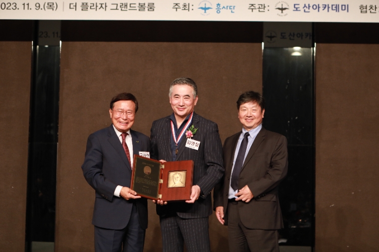 바인그룹 김영철 회장, ‘2023 도산인상’ 경영 부문 수상