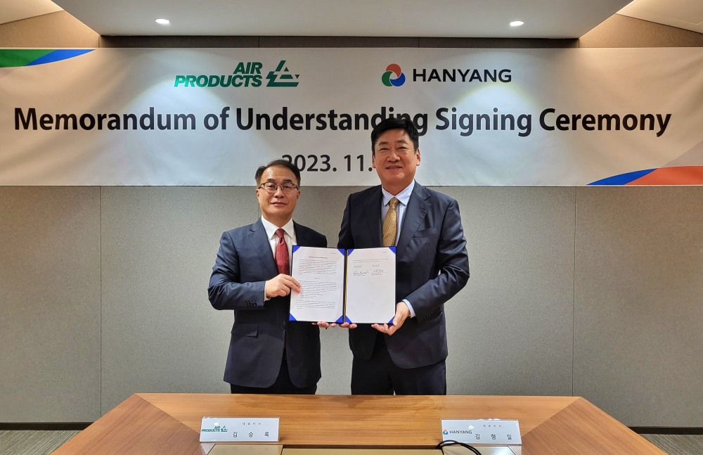 (왼쪽부터) Air Products Korea 김승록 대표이사, 한양 김형일 대표이사 부회장.(사진=한양)