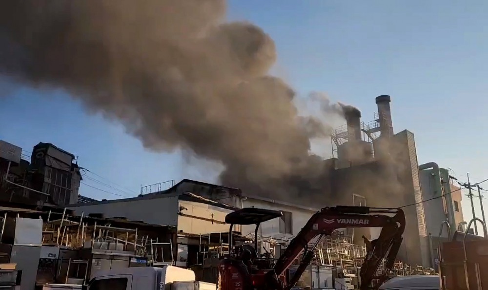 인천 부평구 십정동 도금업체 화재 전경.(사진=인천소방본부)