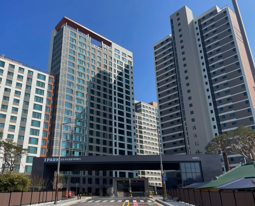 올해 첫 아이파크 입주 단지인 ‘군산 호수공원 아이파크’는 지난 31일 입주를 시작해 현재 입주 중이다.(사진=HDC현대산업개발)