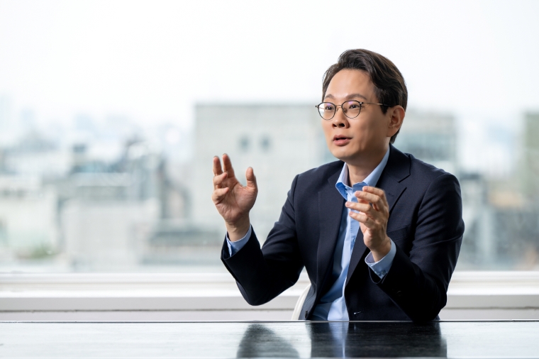 방경만 KT&G 사장 취임 100일 메시지 발표..."소통 더하고 비효울 빼자"