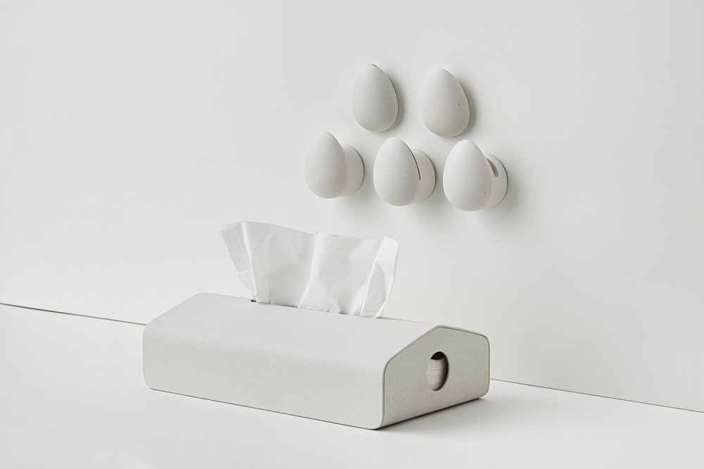 롯데건설의 웰컴키트 지구의-부화(Earth’s-Hatch).(사진=롯데건설)