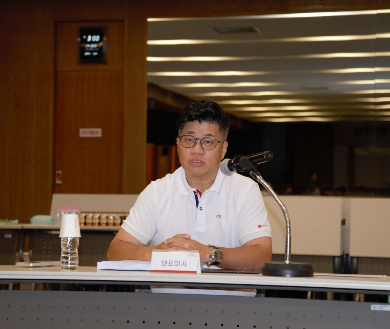 롯데글로벌로지스 강병구 대표이사가 지난 23일 진행된 ‘2024년 하반기 전략 워크샵’에서 발언하고 있다. 사진=롯데글로벌로지스