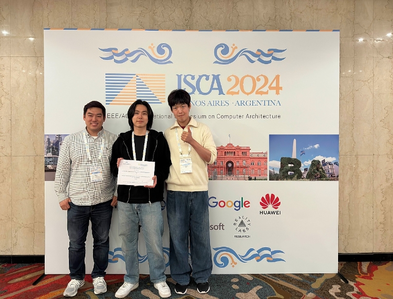 (왼쪽부터) KAIST 전산학부 박종세 교수, 김윤성 박사과정, 오창훈 박사과정. 사진=KAIST