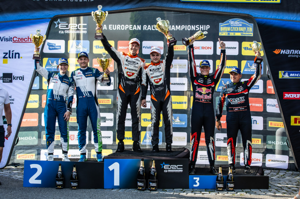 체코 랠리 즐린 2024 우승자 스트리테스키 도미니크(우)와 코드라이버 호보르카 이르지(좌).(사진=한국타이어)