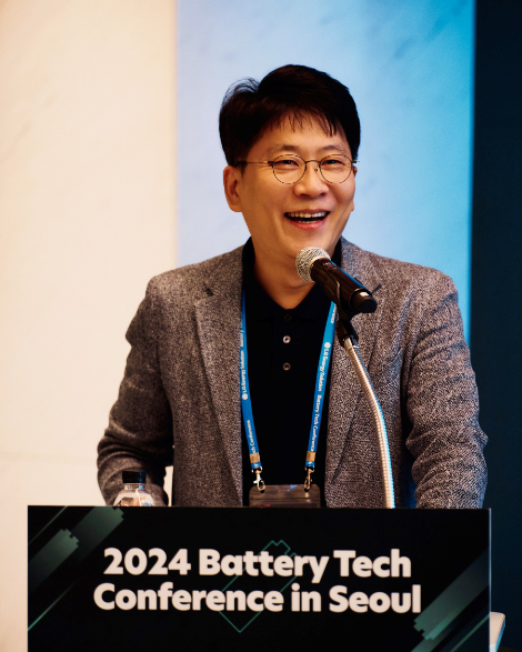 LG에너지솔루션 CEO 김동명 사장이 인재 채용 행사 'BTC in 서울'에서 발표하고 있다. 사진=LG에너지솔루션