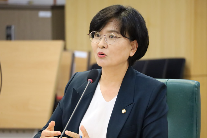 임미애 의원 "수산자원공단, 낙하산 이력서에 '좌파·尹 당선 기여' 기재"