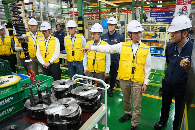 두산밥캣, 두산모트롤 출범..."유압부품 수직 계열화로 시너지 창출"