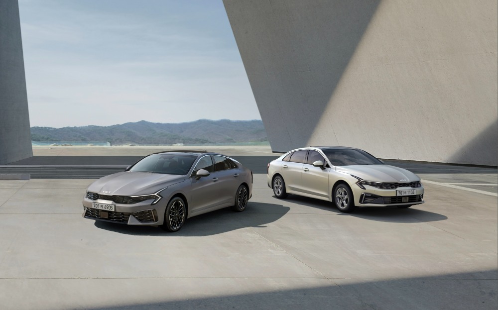 기아, ‘The 2025 K5’ 출시…2.0 가솔린 2766만원부터