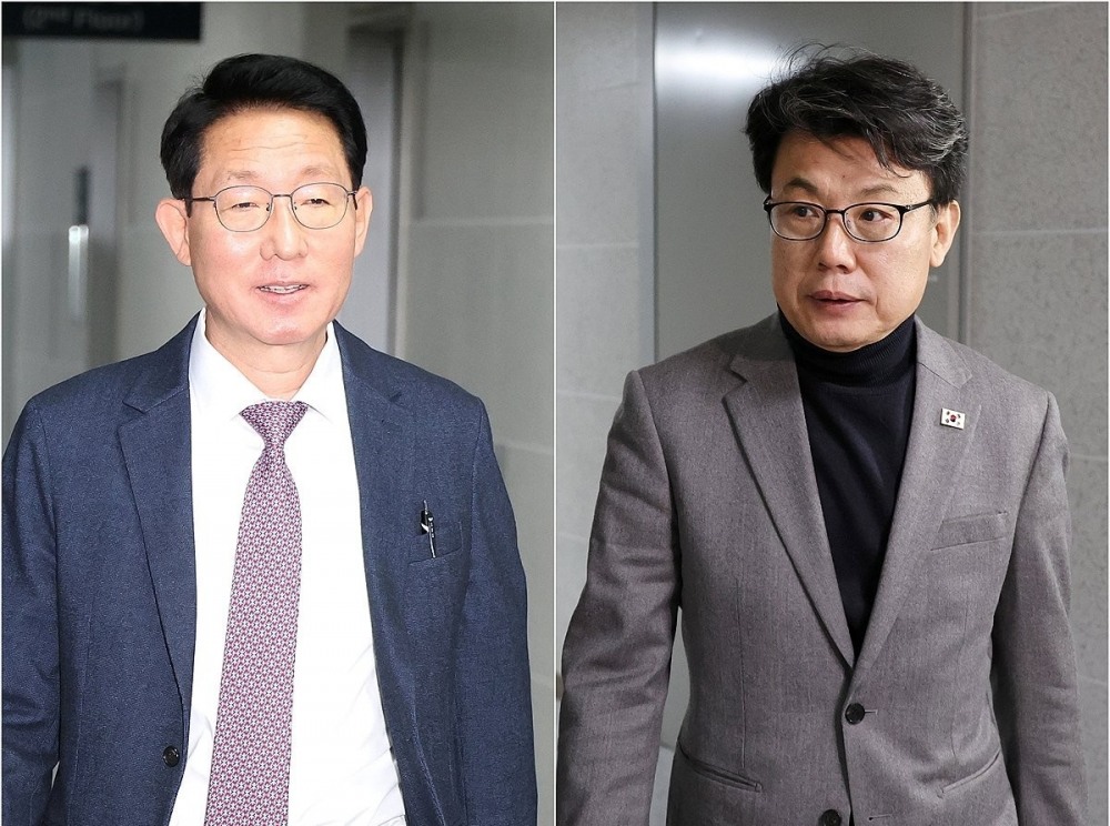 민생법안 논의를 위해 이동하는 여야 정책위의장(사진=연합뉴스)