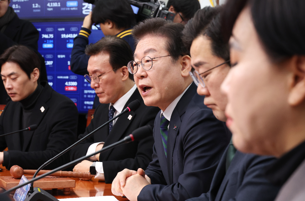 최고위원회의에서 발언하는 이재명 대표(사진=연합뉴스)