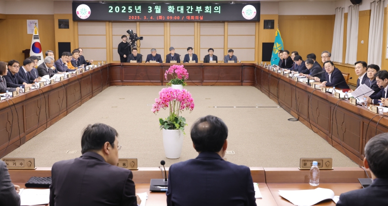 이장우 대전시장“정말 필요하다... 도시가스 공급 소외 지역 최우선으로 공급하라”