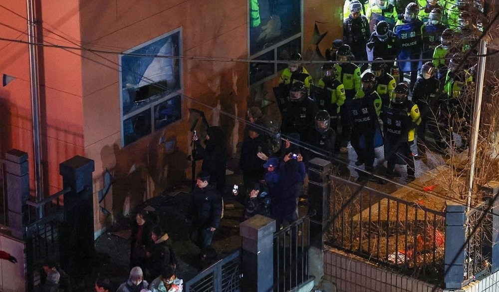 난동 막는 경찰기동대(사진=연합뉴스)