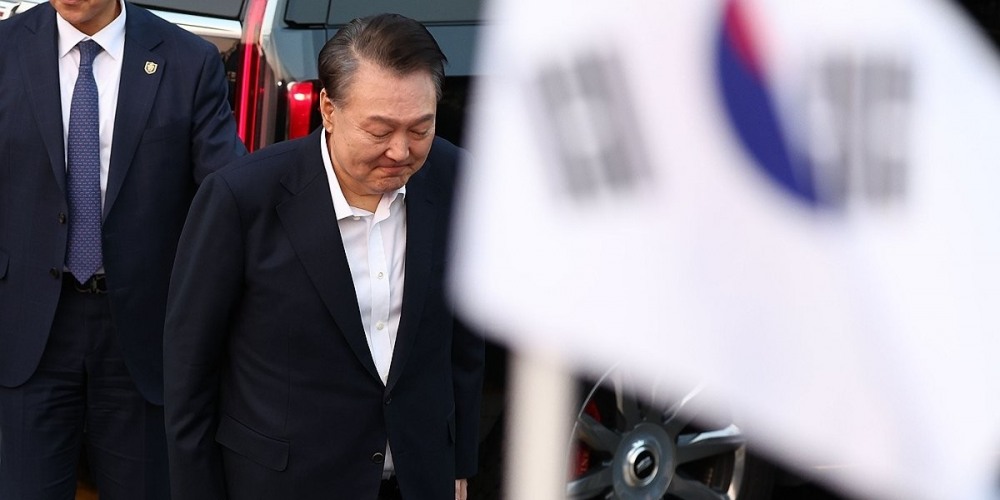 지지자들에게 인사하는 윤석열 대통령(사진=연합뉴스)