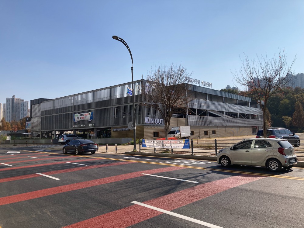 파주 운정호수공원 공영주차장