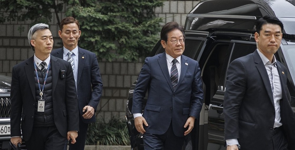 재판정 향하는 이재명 대표(사진=연합뉴스)