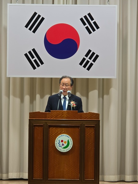취임사를 하고 있는 김석준 부산교육감. 사진제공=부산교육청)