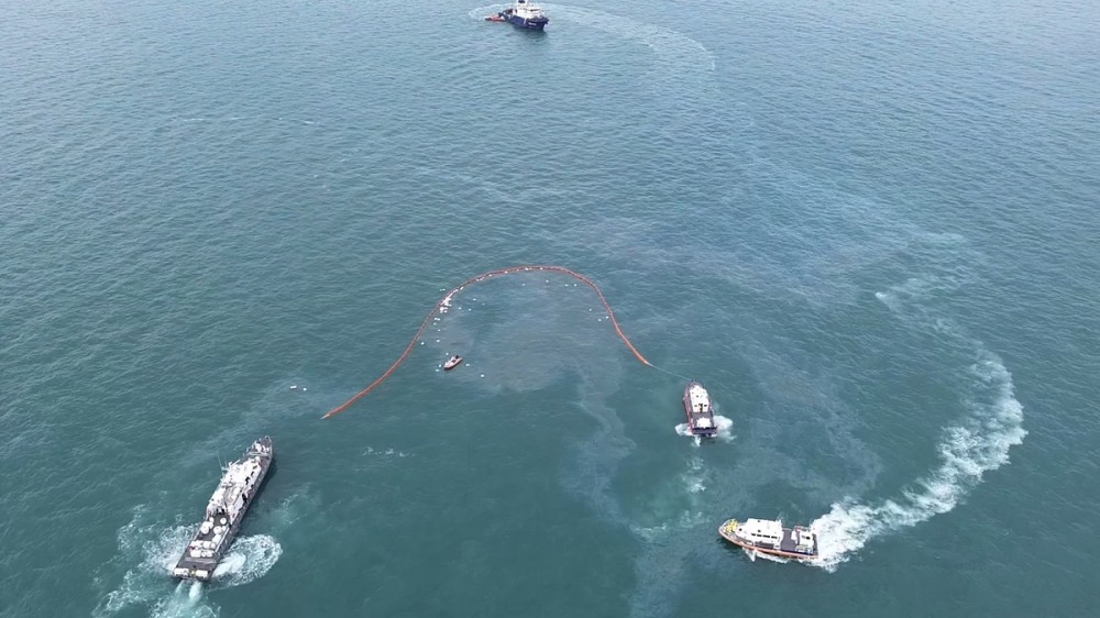 방제작업 현장(사진=연합뉴스)