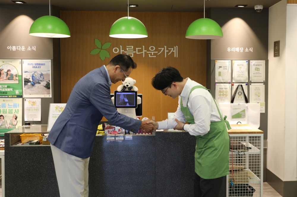 다이닝브랜즈그룹, 단독 바자회 ‘아름다운 특별전’ 열어