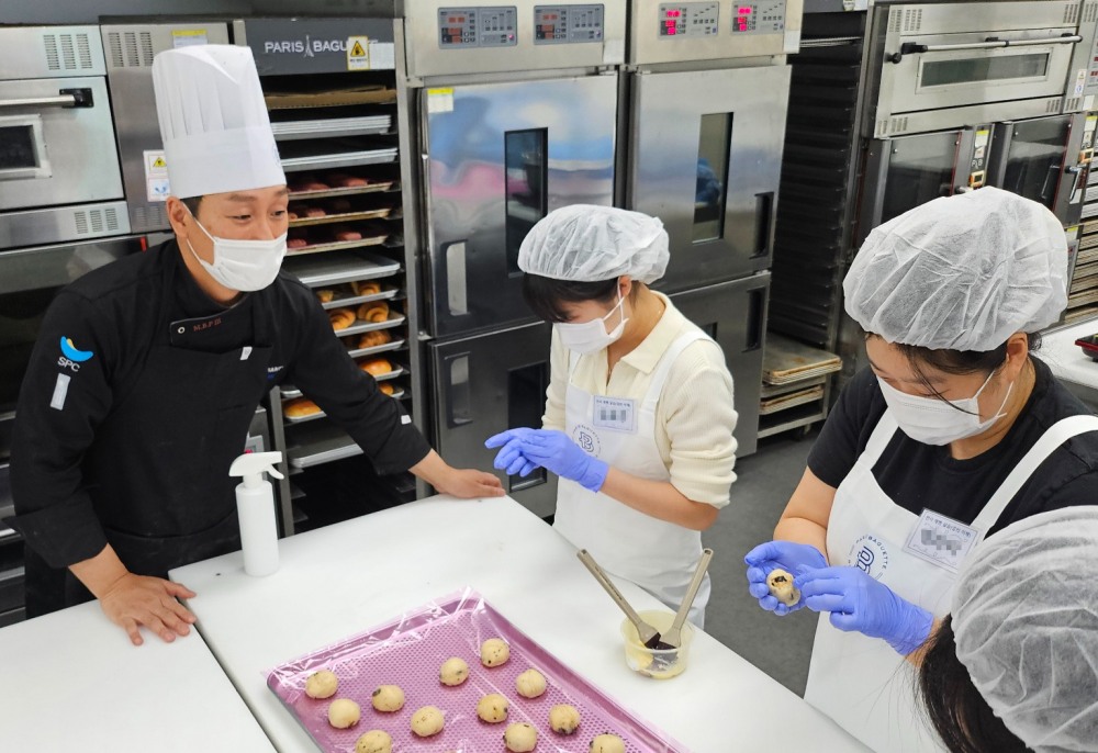 파리크라상, 임직원 대상 ‘베이킹 아카데미’ 실시