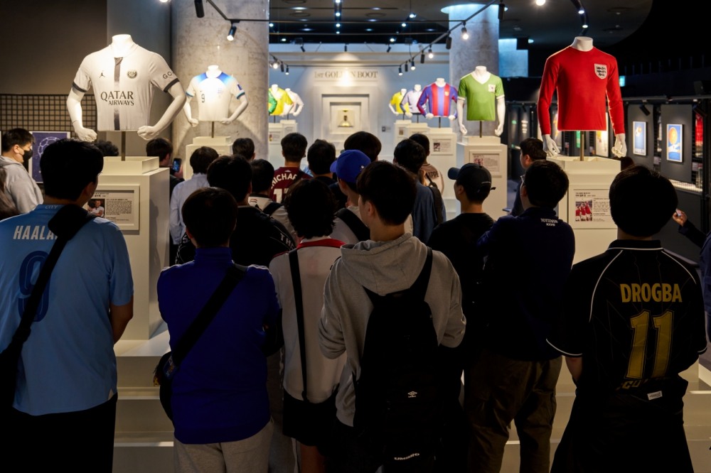 이랜드뮤지엄, ‘위대한 축구선수 100인전’ 오픈