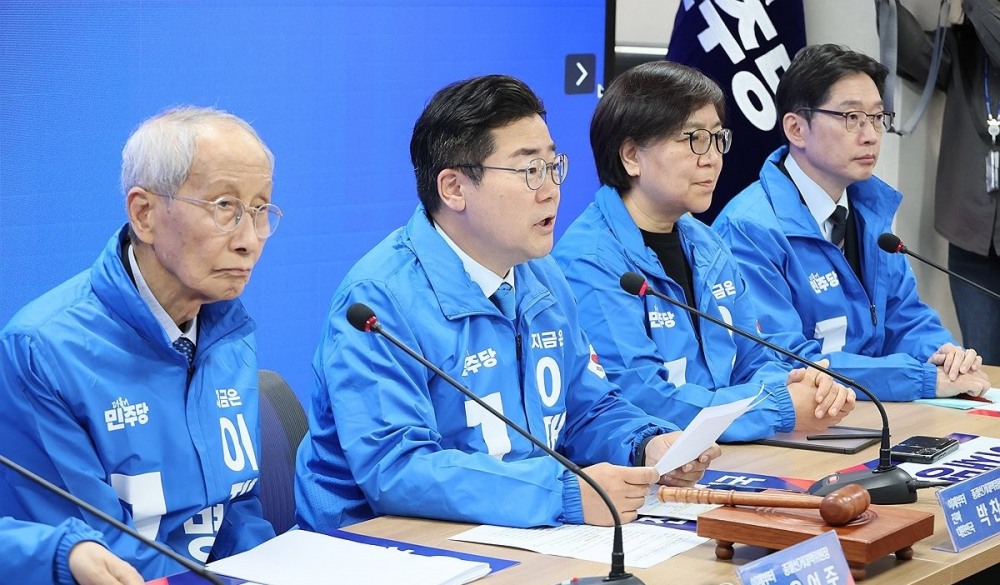 발언하는 박찬대 총괄선대위원장(사진=연합뉴스)