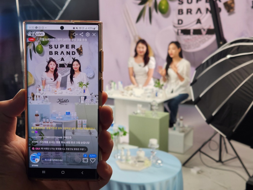 CJ올리브영, ‘올영라이브’ 1000회 달성